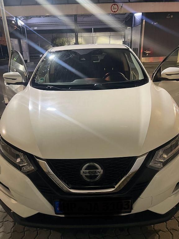 Weiß Gebraucht 2018 Nissan Qashqai +2 SUV | 14.000 € - Bild 1/4