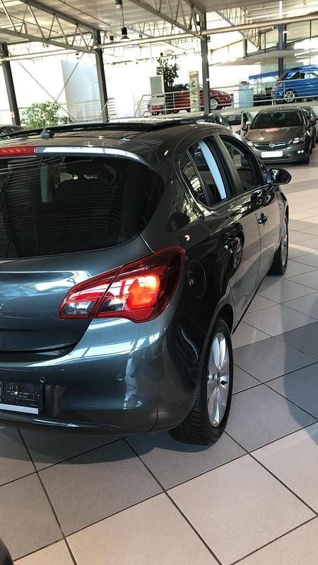 Gebraucht Opel Corsa 90 PS (66 kW) 2016 Schwarz Kleinwagen