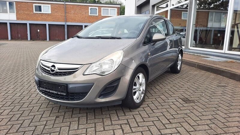 Braun Gebraucht 2013 Opel Corsa Active Kleinwagen | 6.790 € (Teuer) - Bild 1/4