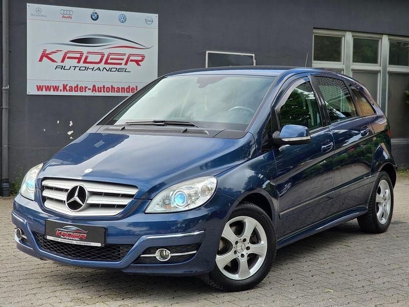 Blau Gebraucht 2008 Mercedes B200 Van / Kleinbus | 3.990 € (Fairer Preis) - Bild 1/4