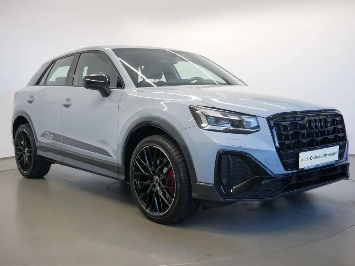 Używany Audi Q2 Edition .1 150 KM (110 kW) 2021 Szary SUV