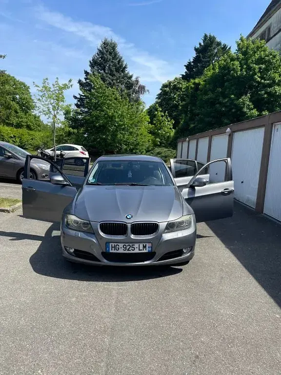 Usata BMW 318 143 CV (105 kW) 2009 Grigio Berlina