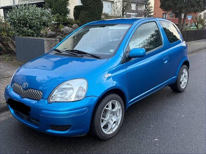 Gebraucht Toyota Yaris 87 PS (63 kW) 2003 Blau Kleinwagen