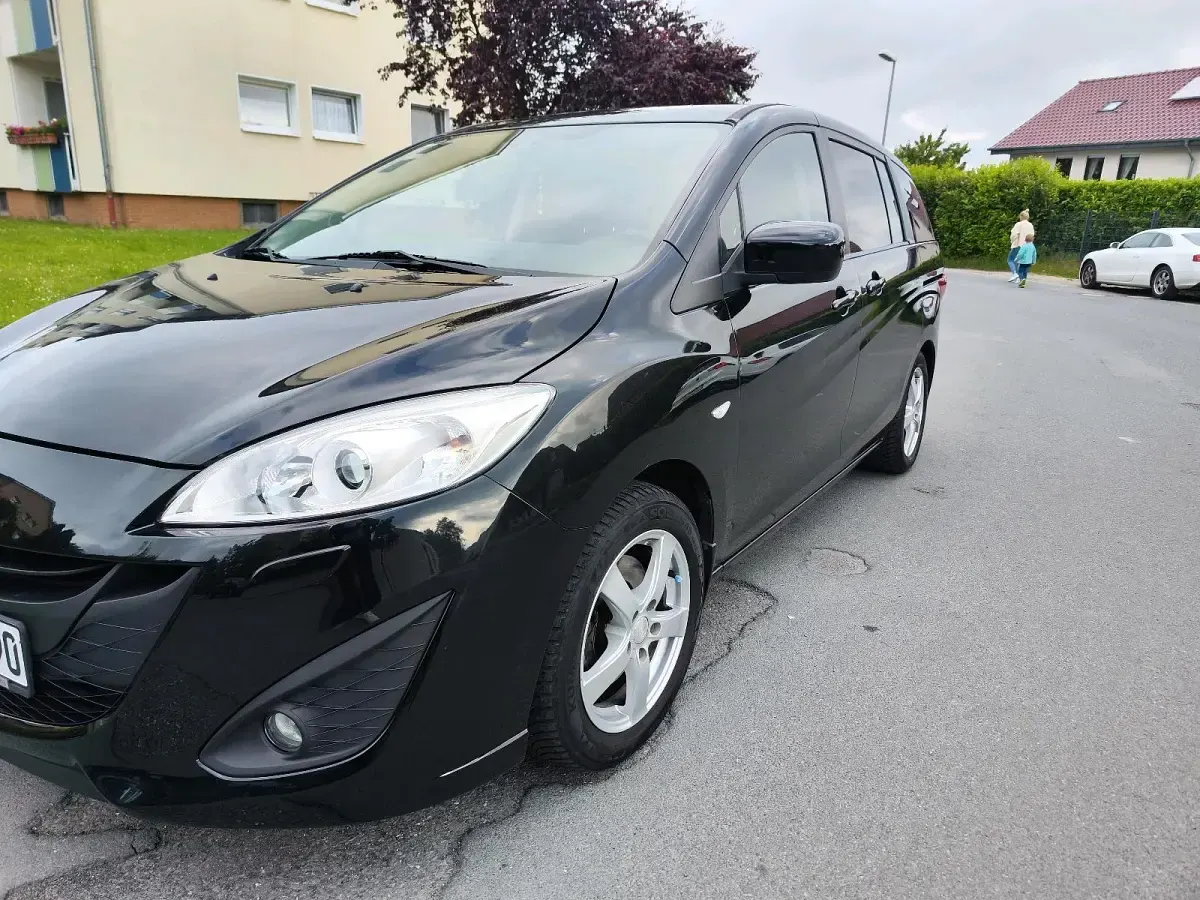 Gebraucht Mazda 5 116 PS (85 kW) 2011 Schwarz Van / Kleinbus