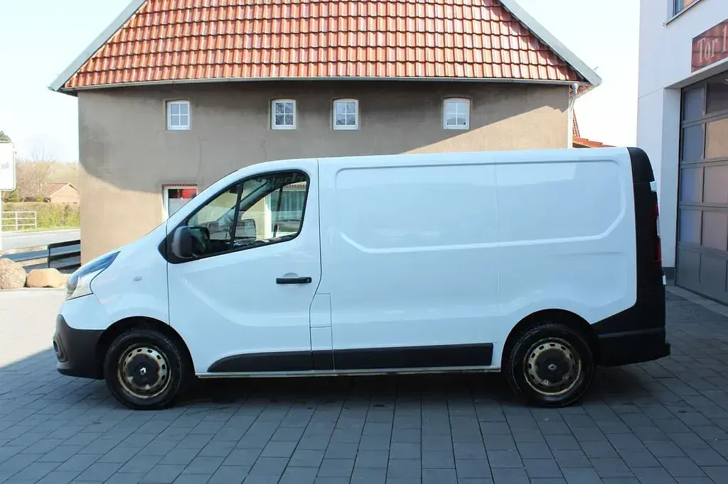 Gebraucht Renault Trafic Komfort 120 PS (88 kW) 2019 Weiß Van / Kleinbus