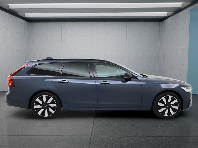 Gebraucht Volvo V90 398 PS (292 kW) 2025 Blau Kombi