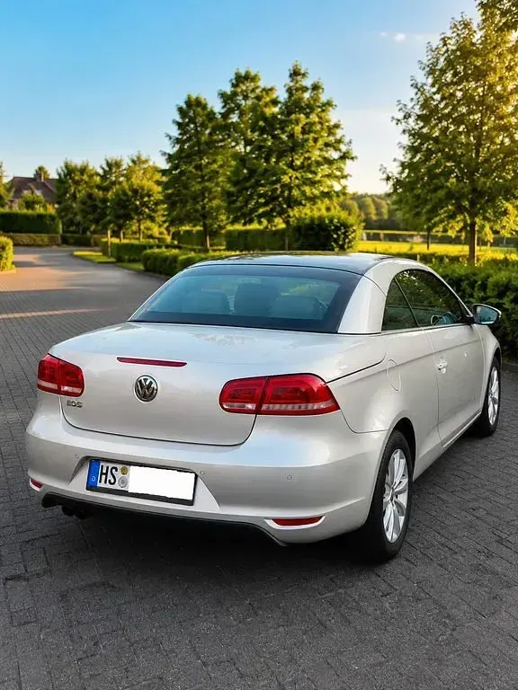 Gebraucht VW Eos Edition 122 PS (89 kW) 2011 Silber Cabrio