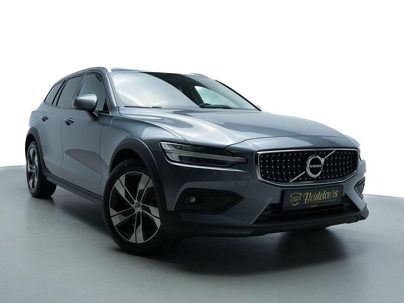 Gebraucht Volvo V60 CC Pro 250 PS (183 kW) 2021 Grau Kombi
