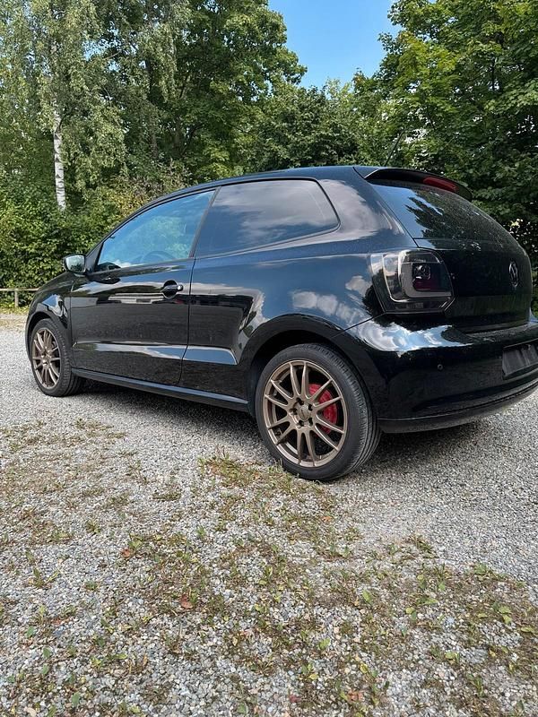 Schwarz Gebraucht 2011 VW Polo Kleinwagen | 3.799 € (Fairer Preis) - Bild 1/4