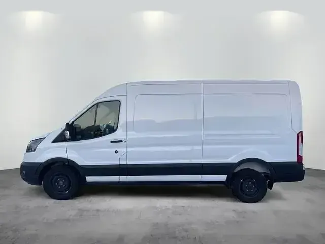 Używany Ford Transit Trend 131 KM (96 kW) 2022 Biały Minivan