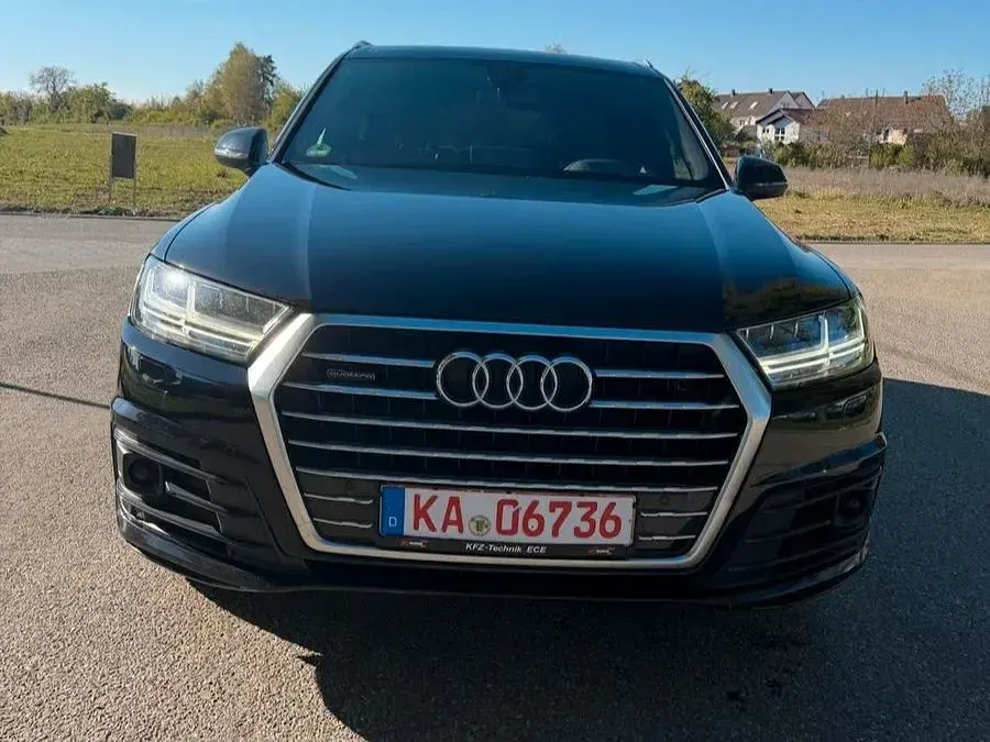 Używany Audi Q7 S-Line 272 KM (200 kW) 2016 Czarny SUV