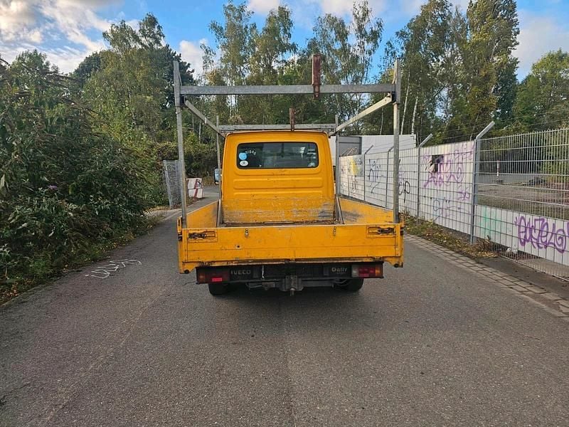 Gebraucht Iveco Daily 126 PS (92 kW) 2004 Gelb Van / Kleinbus