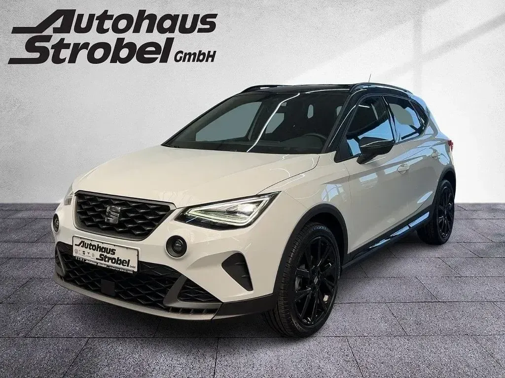 Gebraucht Seat Arona Black Edition 116 PS (85 kW) 2025 Nevada weiß SUV