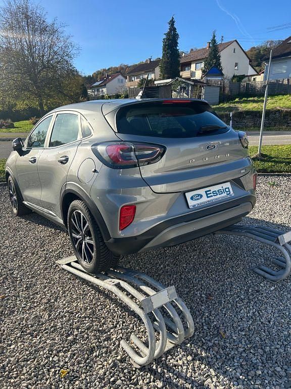 Gebraucht Ford Puma Titanium 125 PS (91 kW) 2022 Silber SUV