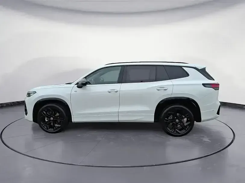 Usata VW Tayron R-line 150 CV (110 kW) 2025 Bianco SUV