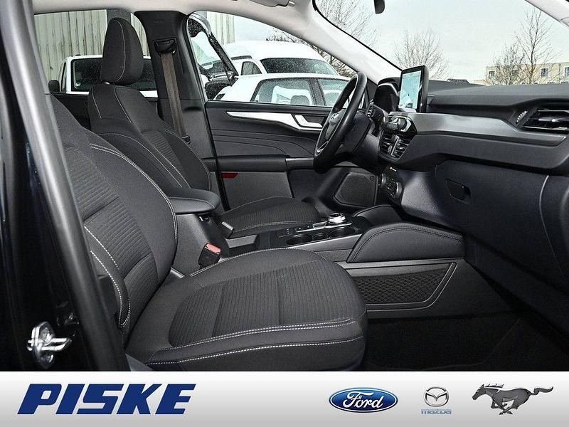 Gebraucht Ford Kuga Titanium 224 PS (164 kW) 2022 Schwarz SUV