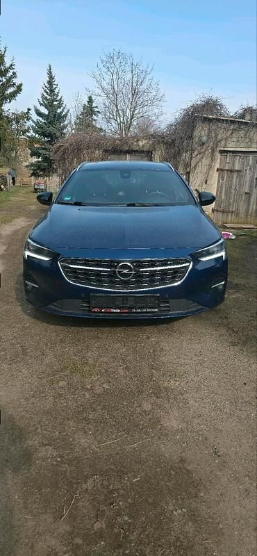 Gebraucht Opel Insignia 160 PS (117 kW) 2021 Blau Kombi