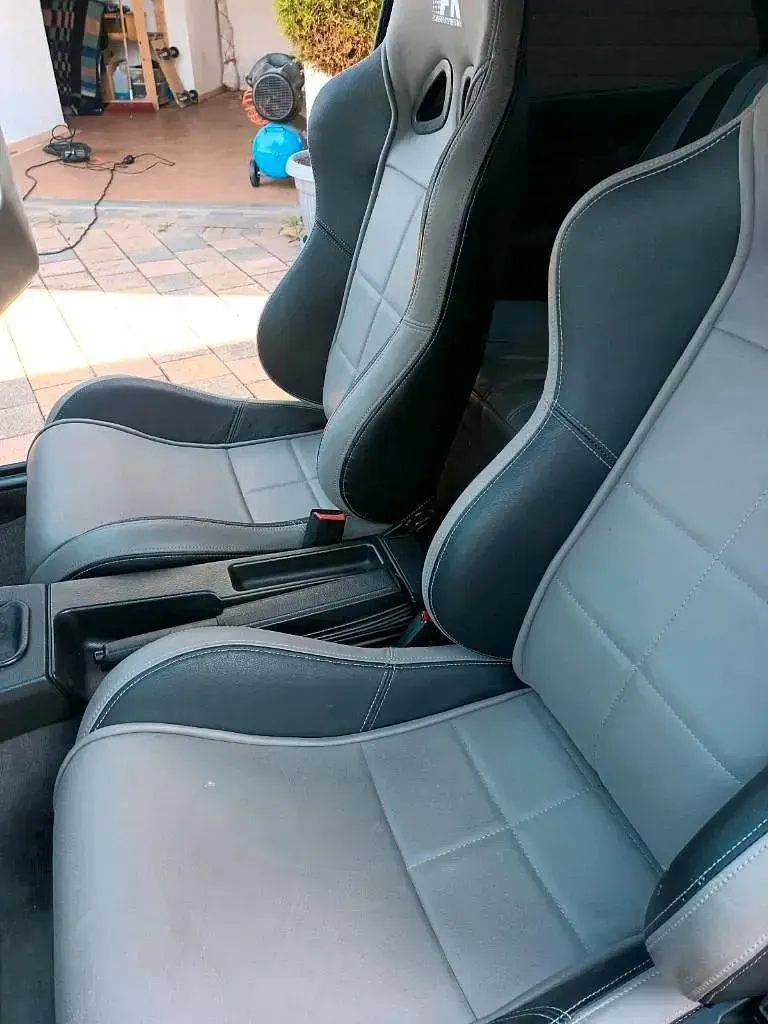 Gebraucht BMW 318 136 PS (100 kW) 1990 Schwarz Coupé