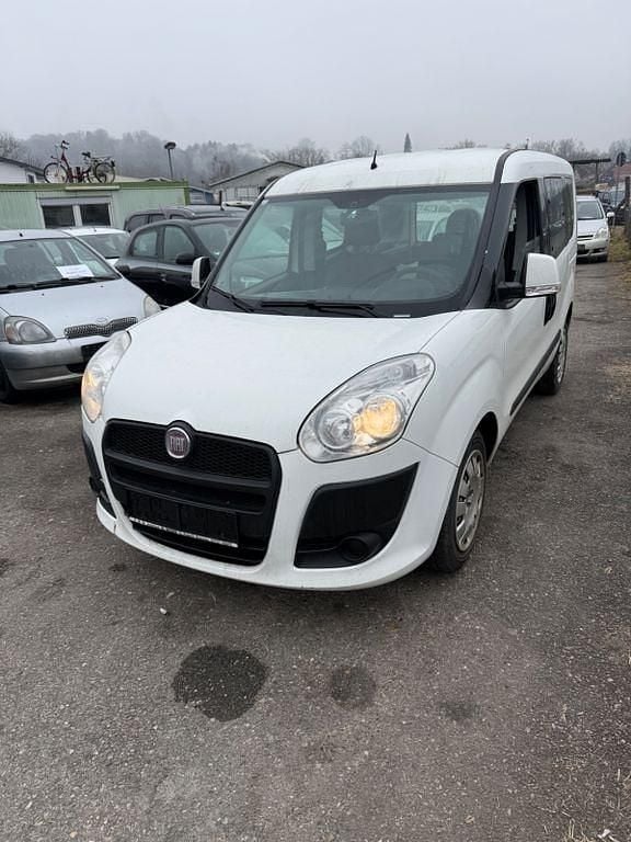 Weiß Gebraucht 2012 Fiat Doblò Dynamic Van / Kleinbus | 2.750 € (Guter Preis) - Bild 1/4