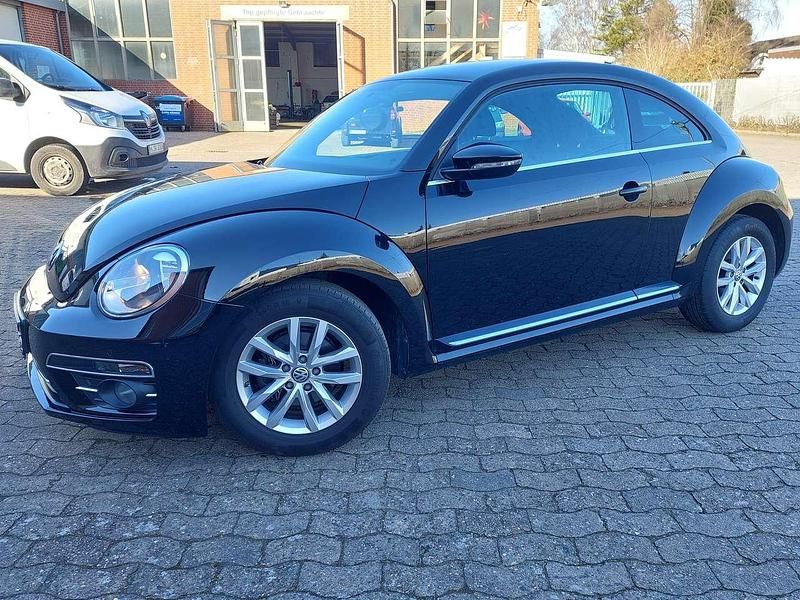 Usata VW Beetle Design 105 CV (77 kW) 2017 Nero Utilitaria