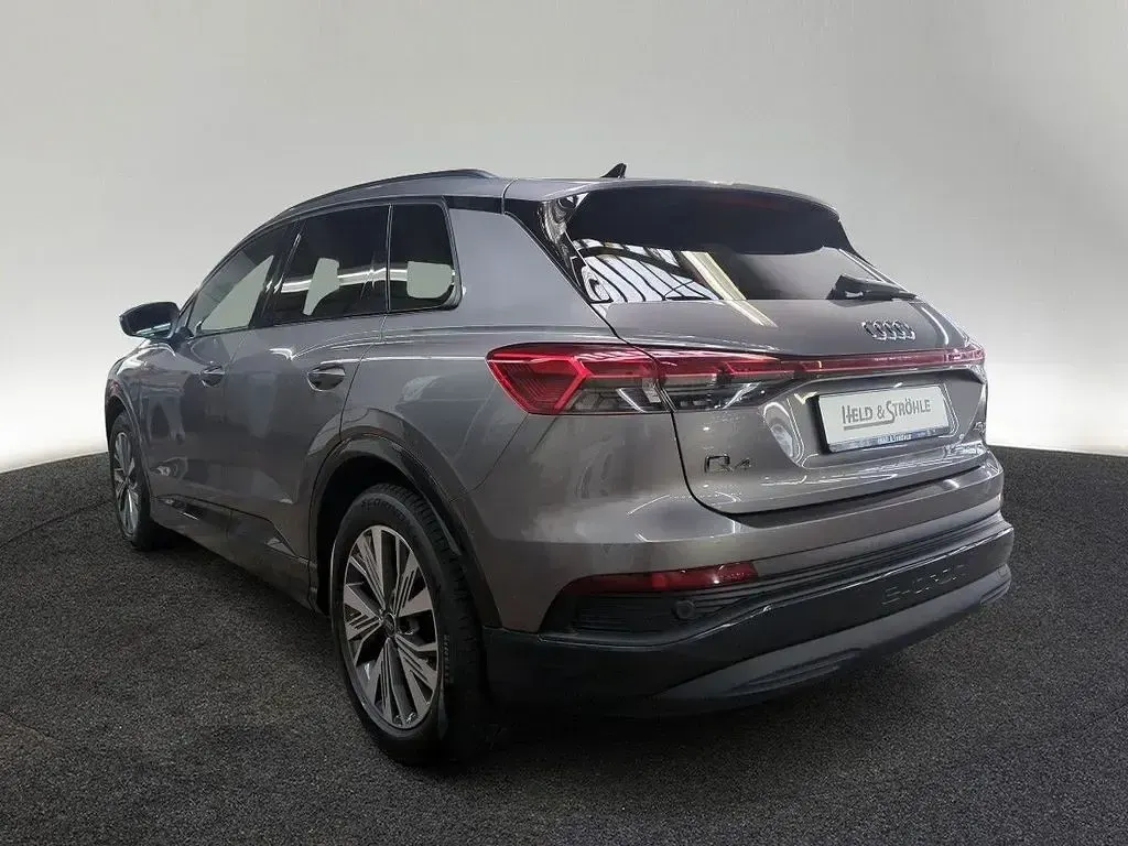 Gebraucht Audi Q4 e-tron Ambiente 194 kW (265 PS) 2023 Taifungrau metallic SUV