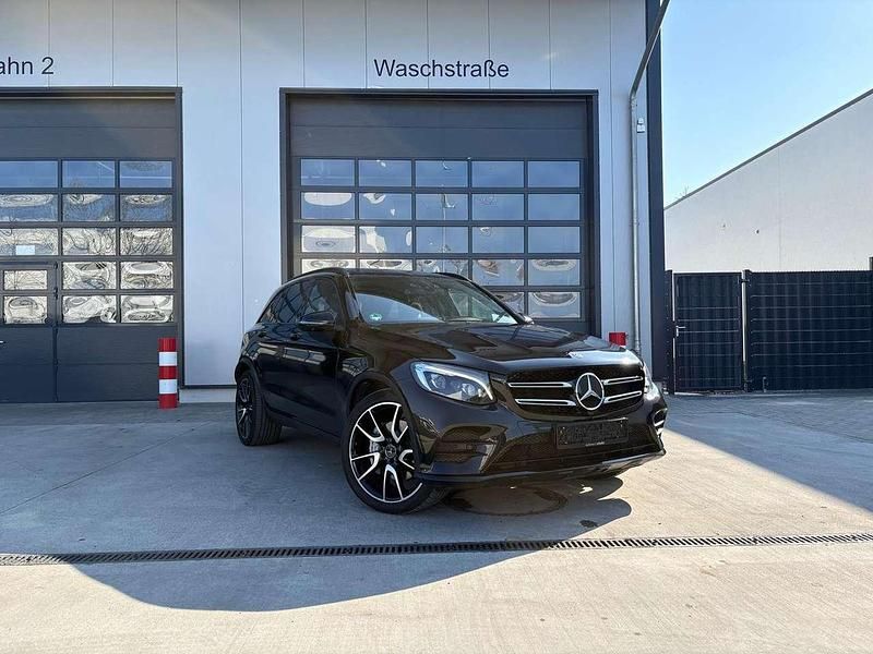 Gebraucht Mercedes GLC43 AMG AMG 367 PS (269 kW) 2018 Obsidianschwarz  metalliclack SUV