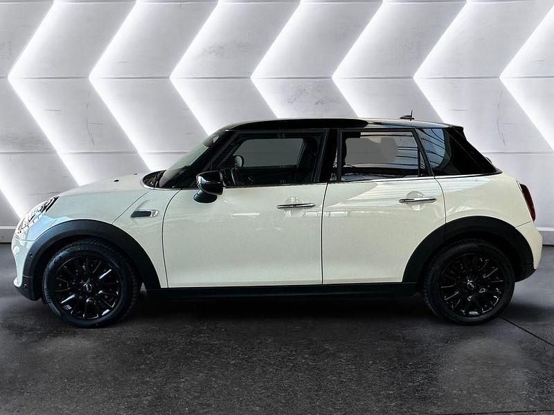 Gebraucht Mini ONE Pepper 102 PS (75 kW) 2021 Weiß Kleinwagen