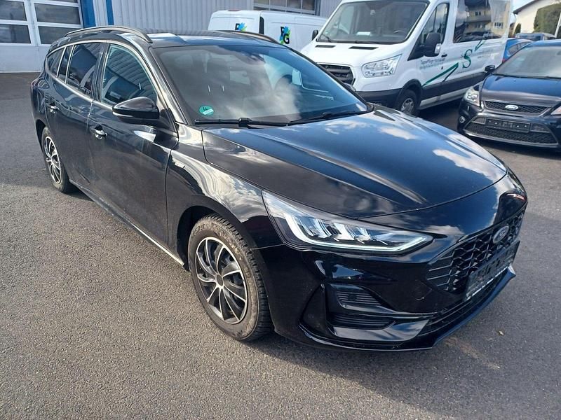 Usata Ford Focus ST-Line 125 CV (91 kW) 2022 Nero Station wagon