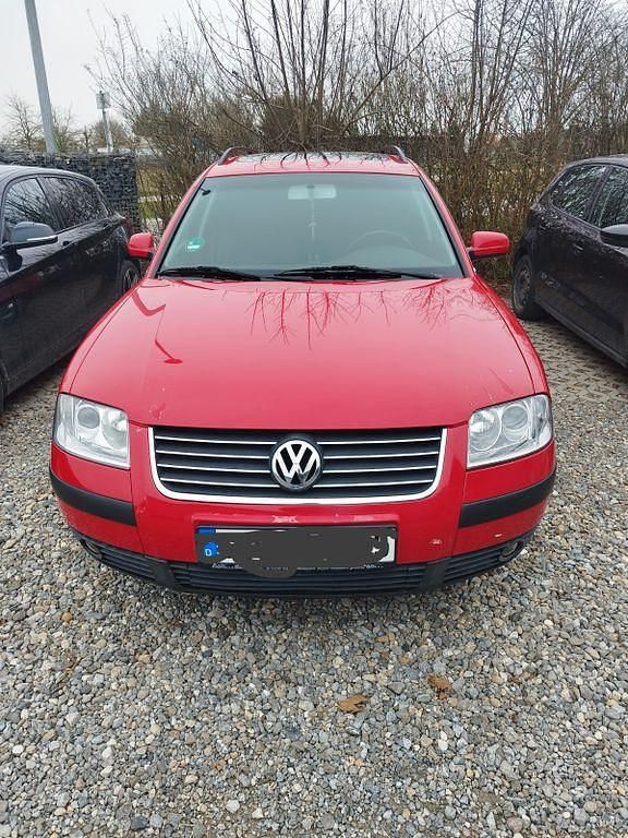 Gebraucht VW Passat Basis 116 PS (85 kW) 2001 Rot Kombi