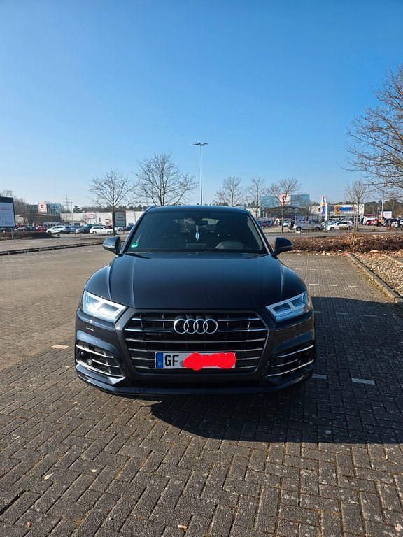 Gebraucht Audi Q5 Design 252 PS (185 kW) 2021 Blau SUV