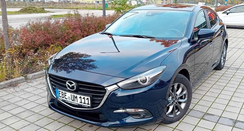 Blau Gebraucht 2017 Mazda 3 Exclusive-Line Limousine | 13.500 € (Etwas zu teuer) - Bild 1/4