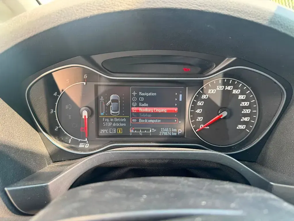 Gebraucht Ford S-MAX Titanium S 200 PS (147 kW) 2013 Weiß Van / Kleinbus
