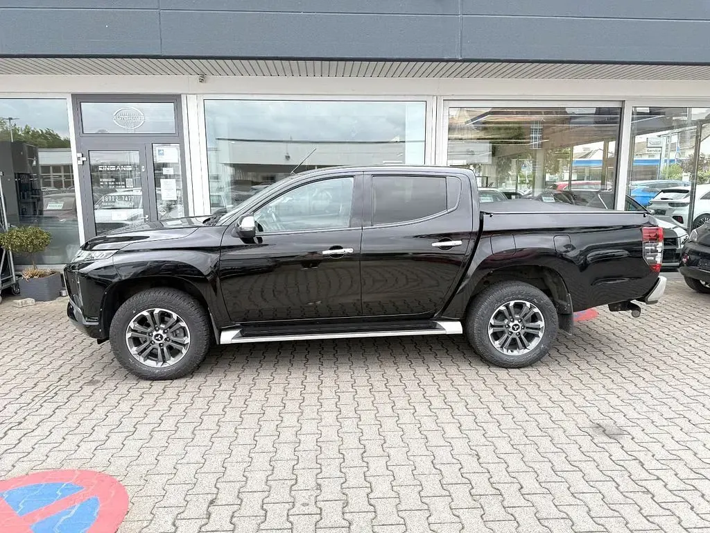 Gebraucht Mitsubishi L200 Top 150 PS (110 kW) 2022 Schwarz Pickup