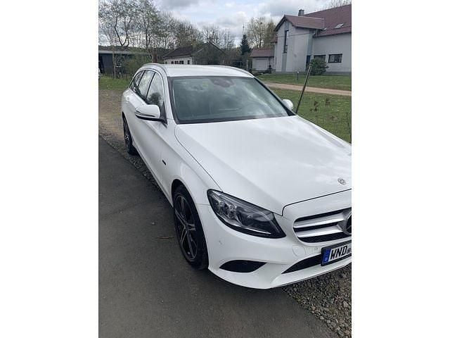 Gebraucht Mercedes C300e Avantgarde 194 PS (142 kW) 2021 Kombi