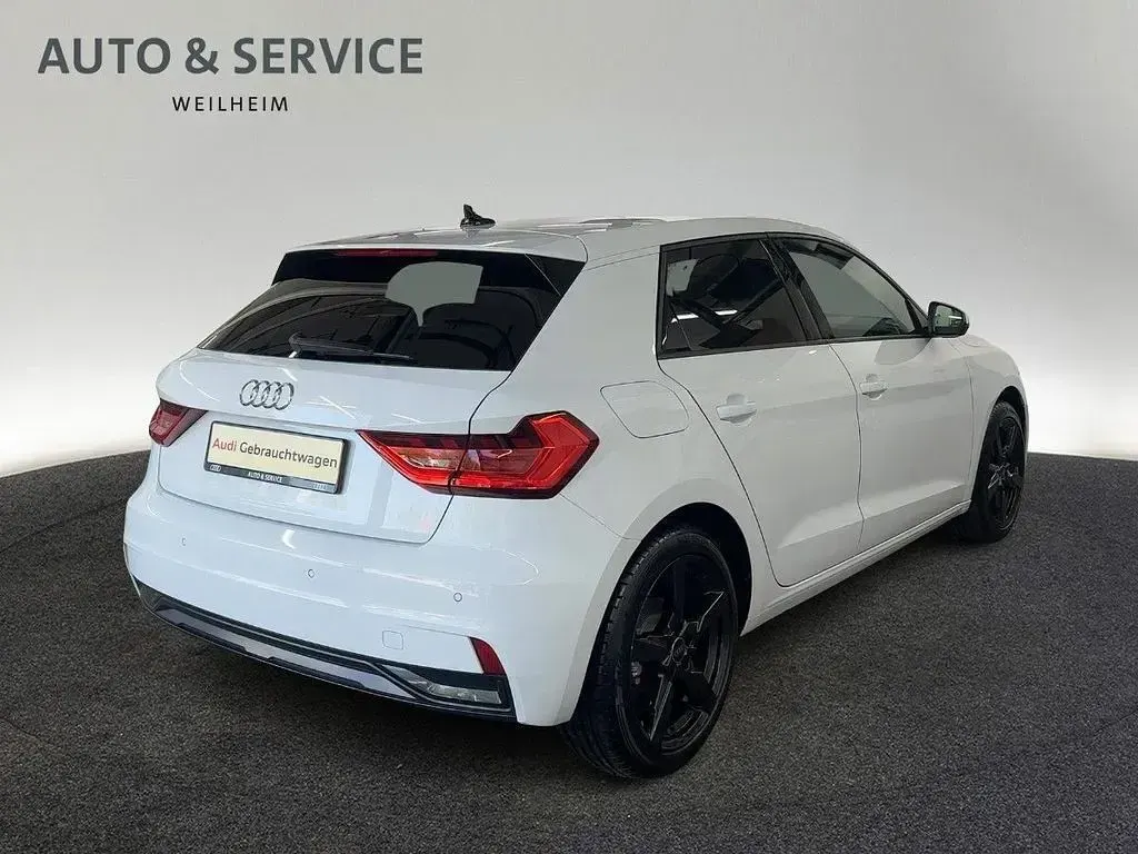 Gebraucht Audi A1 Sportback Advanced Plus 116 PS (85 kW) 2025 Gletscherweiß metallic Kleinwagen