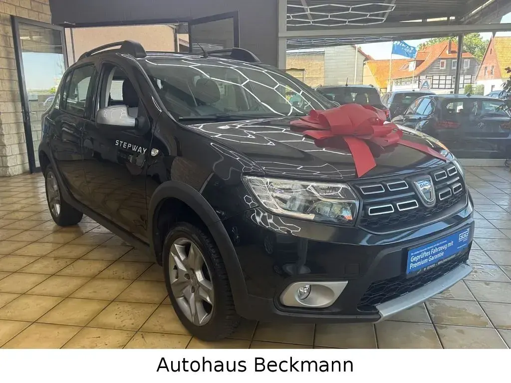 Gebraucht Dacia Sandero Prestige 90 PS (66 kW) 2018 Schwarz SUV