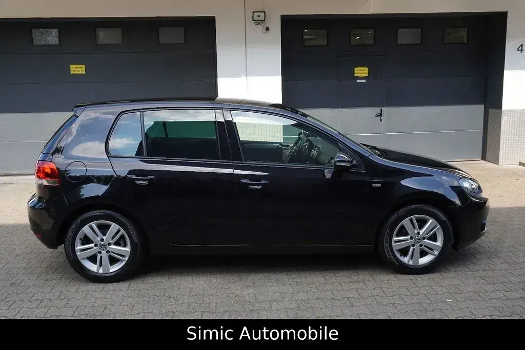 Gebraucht VW Golf VII Match 86 PS (63 kW) 2012 Deep black perleffekt Limousine