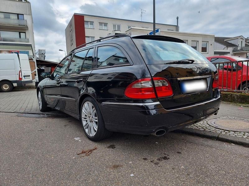 Gebraucht Mercedes E280 Avantgarde 190 PS (139 kW) 2008 Schwarz Kombi