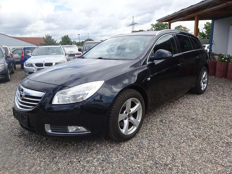 Schwarz Gebraucht 2011 Opel Insignia Kombi | 2.000 € (Fairer Preis) - Bild 1/4