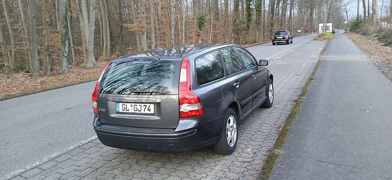 Gebraucht Volvo V50 101 PS (74 kW) 2005 Grau Kombi