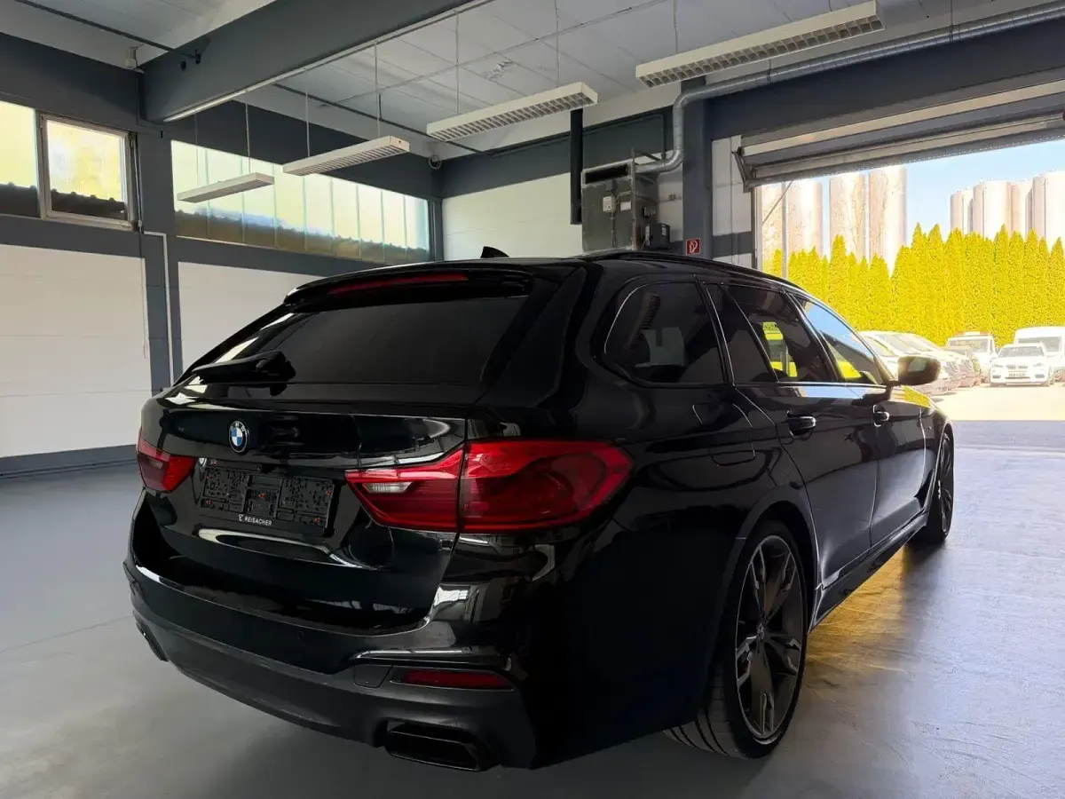 Gebraucht BMW M550 Performance 400 PS (294 kW) 2019 Schwarz Limousine