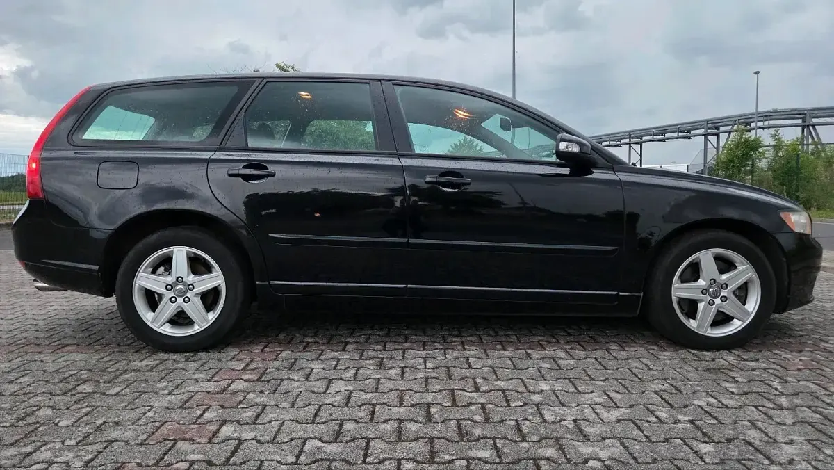 Gebraucht Volvo V50 180 PS (132 kW) 2007 Schwarz Kombi
