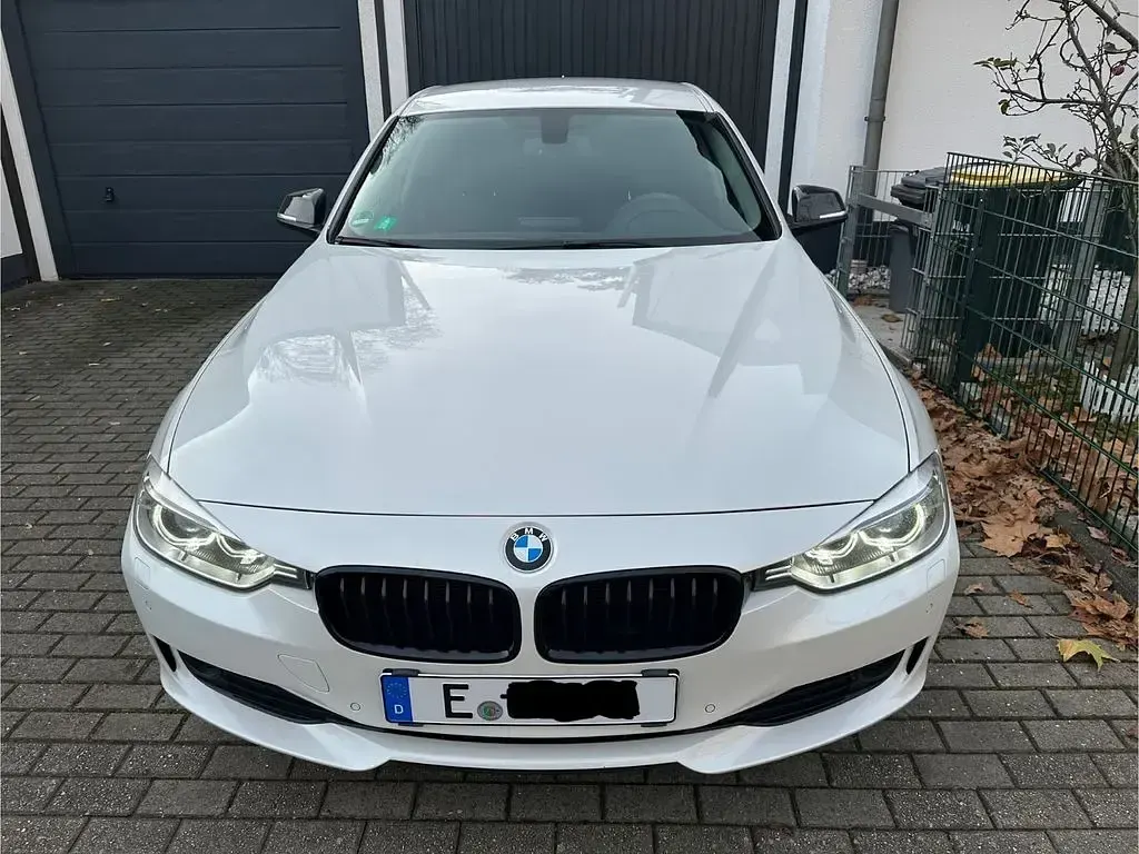 Brugt BMW 318 M Performance 143 HK (105 kW) 2012 Hvid Sedan