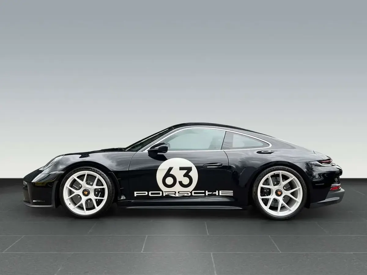 Neu Porsche 992 525 PS (386 kW) 2025 Schwarz Coupé