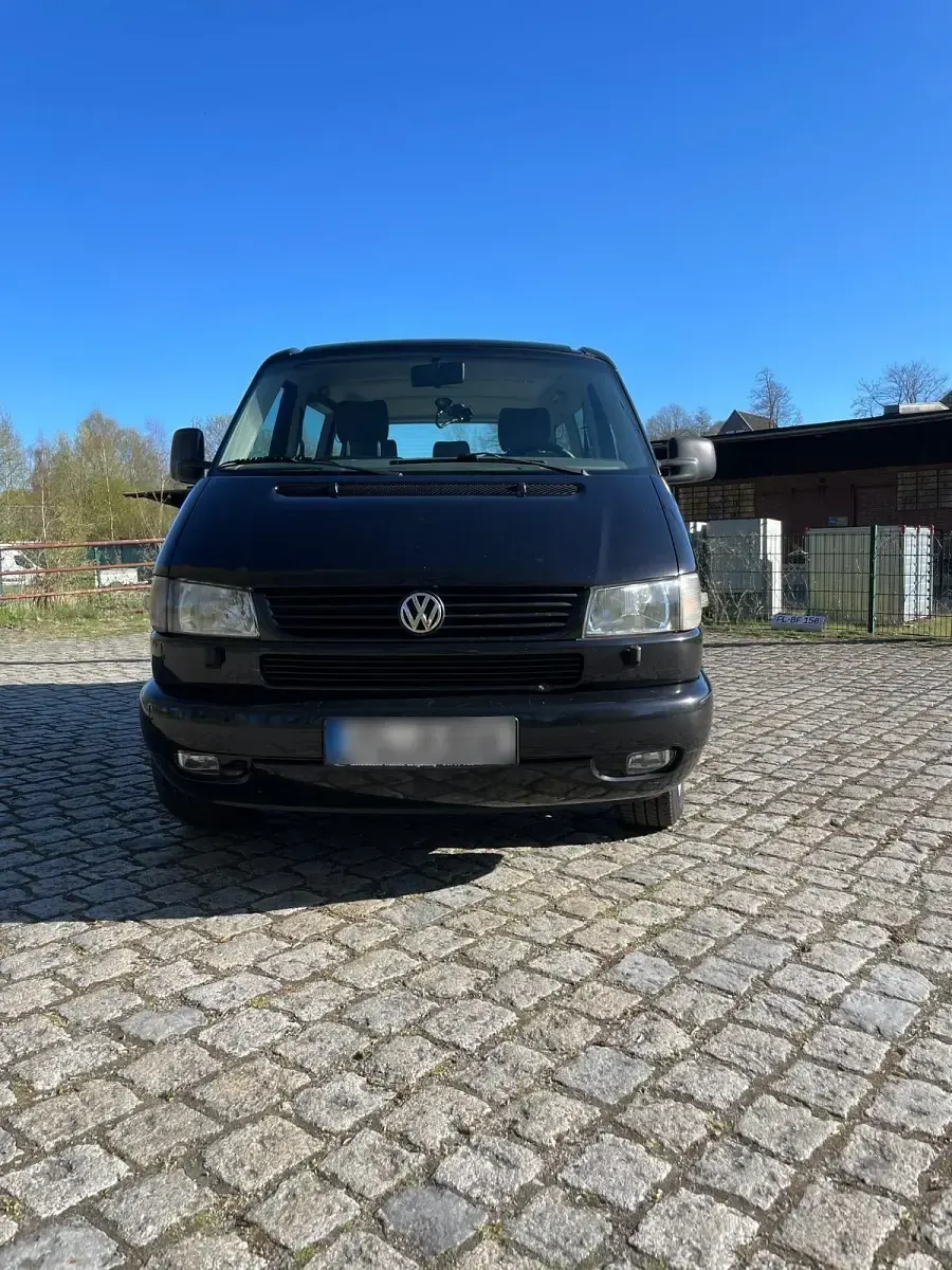Gebraucht VW T4 102 PS (75 kW) 1998 Schwarz Van