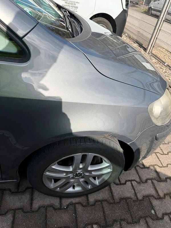 Gebraucht VW Golf V 105 PS (77 kW) 2007 Silber Kleinwagen