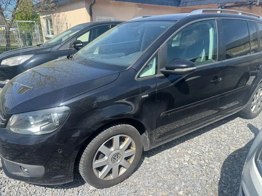 Usata VW Touran Life 105 CV (77 kW) 2013 Nero Monovolume