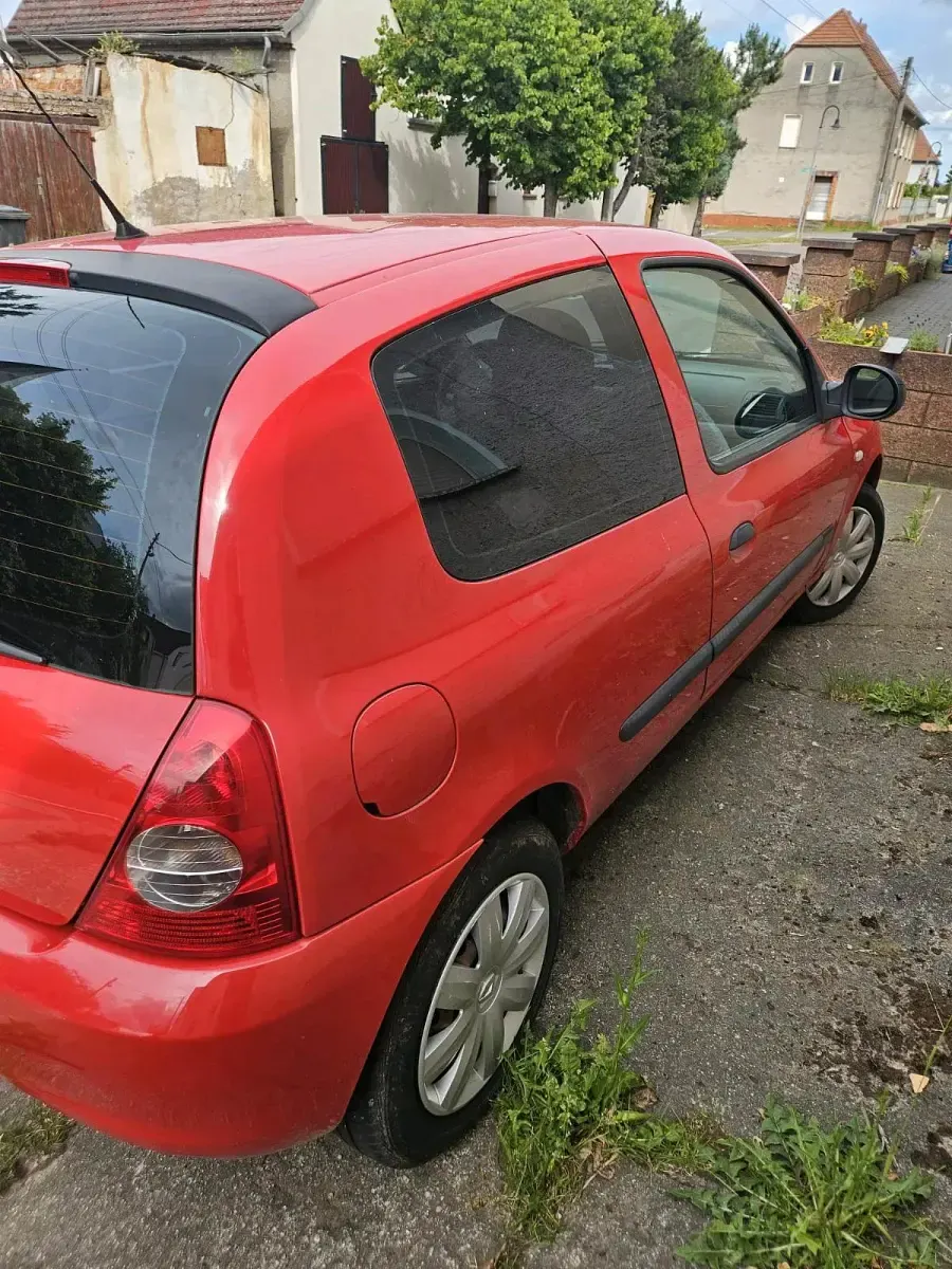 Gebraucht Renault Clio 75 PS (55 kW) 2009 Rot Kleinwagen