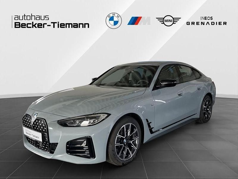 Grau Gebraucht 2024 BMW 1M Efficient Dynamics Coupé | 45.996 € (Teuer) - Bild 1/4