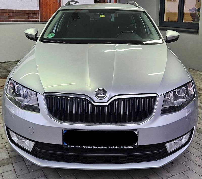Gebraucht Skoda Octavia 150 PS (110 kW) 2014 Silber Kleinwagen